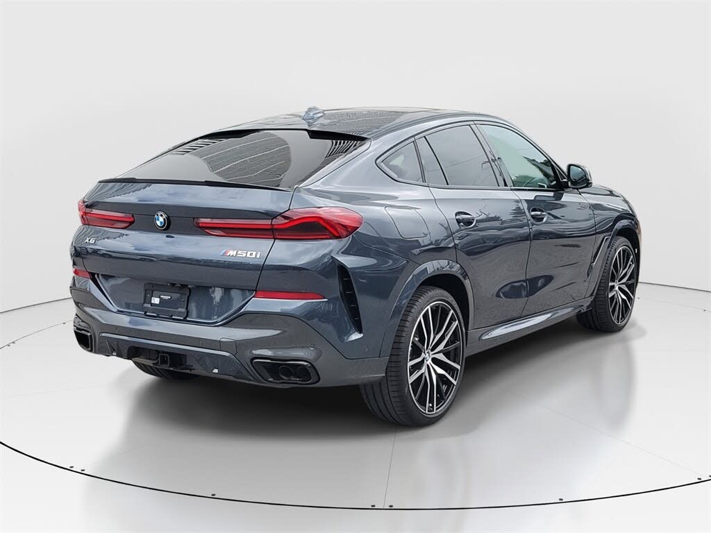2021 BMW X6 M50i AWD